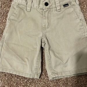 Hurley Kids Tan Shorts size 3t waist is adjustable